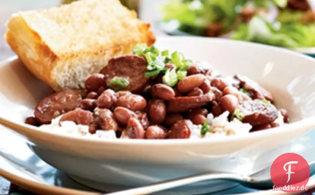 Rote Bohnen und Reis mit geräucherter Putenwurst