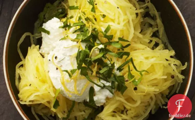 Spaghetti Squash mit Ricotta und Gremolata