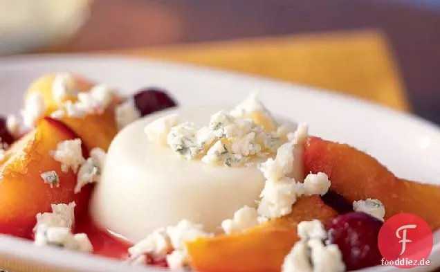 Panna Cotta mit Vermont Blauschimmelkäse und geröstetem Steinobst
