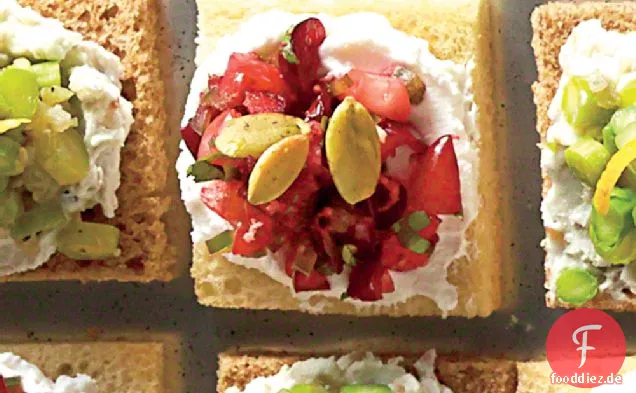 Cranberry-Ziegenkäse-Canapés