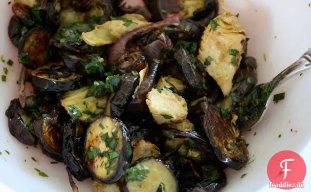 Geröstete Auberginen Mit Artischockenherzen Und Salsa Verde
