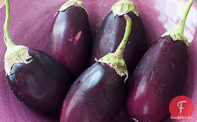 Gefüllte Auberginen im griechischen Stil