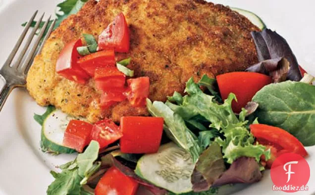 Sautierte Hähnchenschnitzel mit gemischtem Babygrün