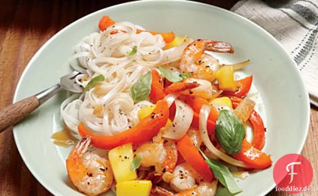 Garnelen-Mango-Stir-Fry und Reisnudeln