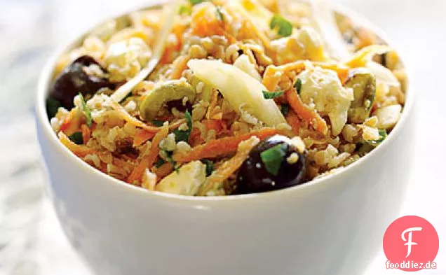 Vollkorn-, Feta- und Olivensalat