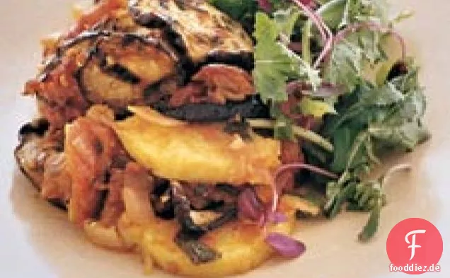 Geschichtete Auberginen-Polenta-Auflauf