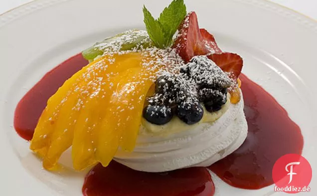 Gemischte Frucht Pavlovas