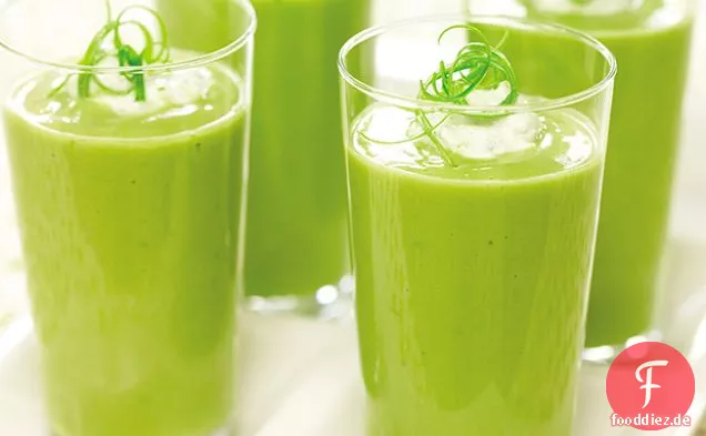 Gekühlte Avocadosuppe mit gerösteter Poblano-Creme