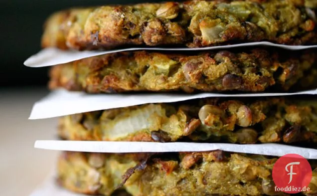 Curry-Auberginen, Linsen Und Quinoa Burger