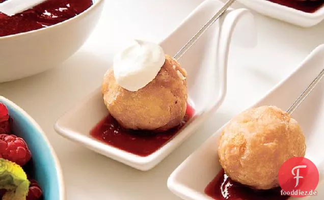 Mindi's Donuts und leichte Himbeersauce