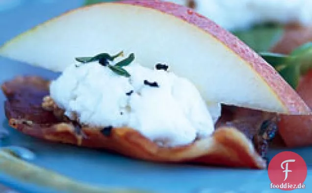 Pancetta-Chips mit Ziegenkäse und Birne