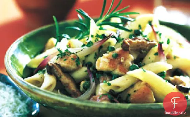 Penne mit Hühnchen, Shiitake-Pilzen und Kapern
