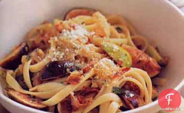 Ei Fettuccine mit Feigen, Rosmarin und Pancetta