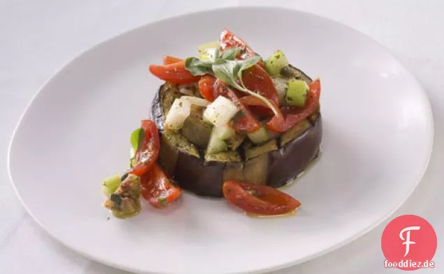 Gegrillte Auberginen mit Caponata Salsa