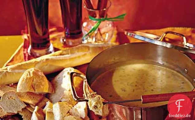 Bier-und-Cheddar-Fondue