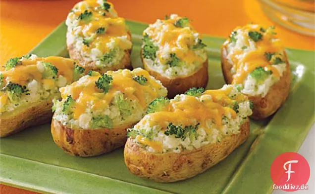 Brokkoli-Käse-gefüllte Ofenkartoffeln