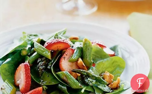 Spinat, Spargel und Erdbeersalat