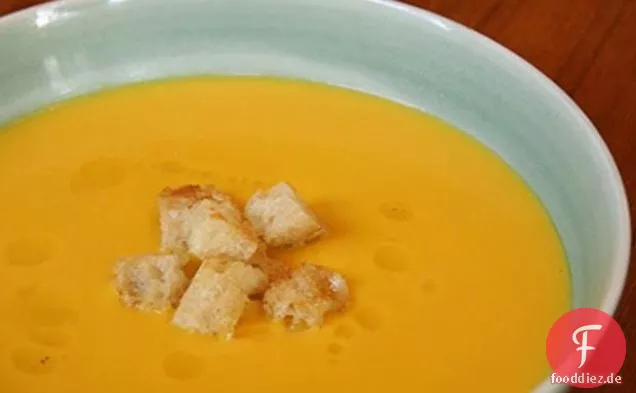 Kastanien-Kürbis-Suppe Mit Sage Brown Butter