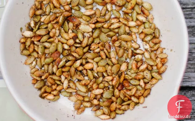 Würzige Pfanne-geworfen Pepitas