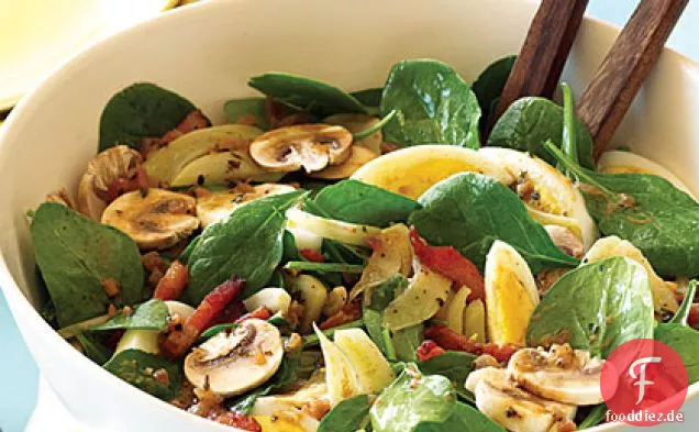 Spinat-Pilz-Fenchel-Salat mit warmer Speckvinaigrette