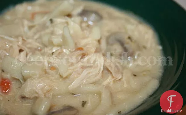 Altmodische Homestyle Huhn und Nudeln