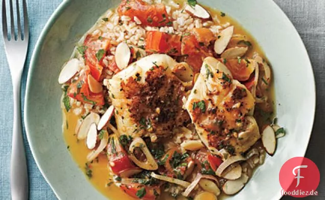 Kabeljau nach spanischer Art in Tomatenbrühe