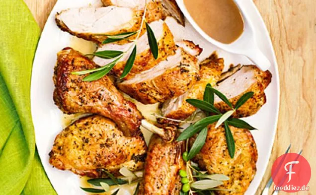 Gegrillter Butterflied Truthahn mit Rosmarin-Knoblauch-Soße