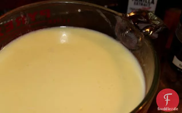 Altmodische Pudding-Sahne-Sauce