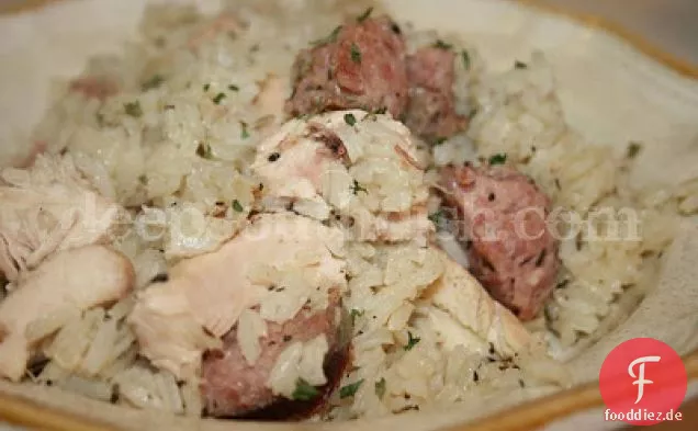 Ofen gebacken Cajun Huhn und Wurst Jambalaya