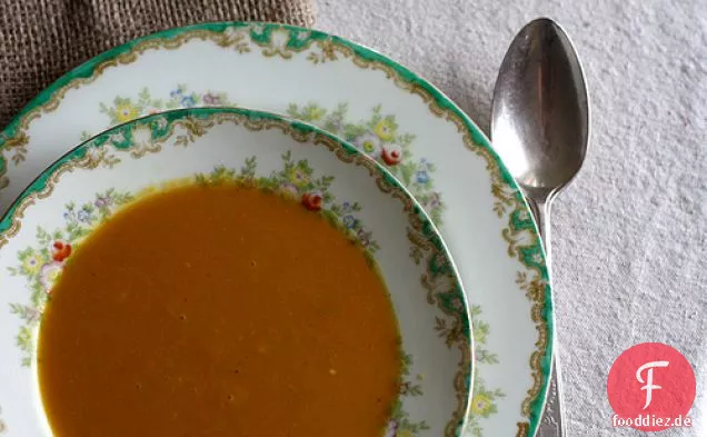 Gebratene Kürbis-Butternut-Kürbis-Suppe