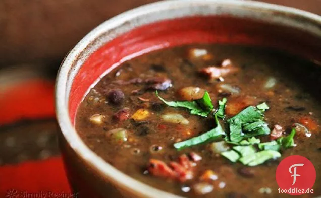 Schwarze Bohnensuppe