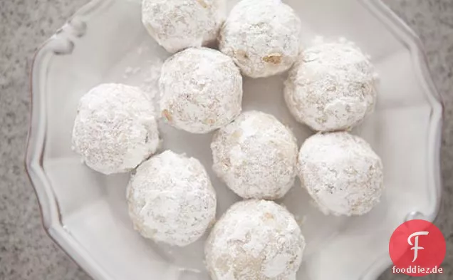 Walnuss-Schneeball-Kekse