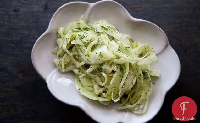 Fenchel Slaw mit Minze Vinaigrette