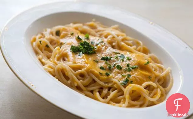 Pasta mit Butternut, Parmesan-Sauce