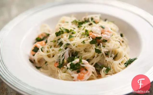 Angel Hair Pasta mit Garnelen und Parmesan Zitronencremesauce