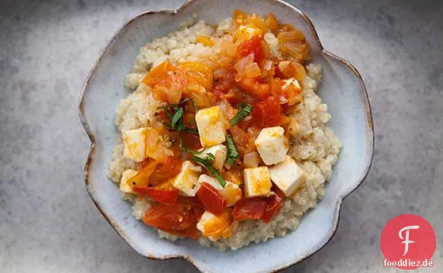Quinoa mit Tomaten und Käse
