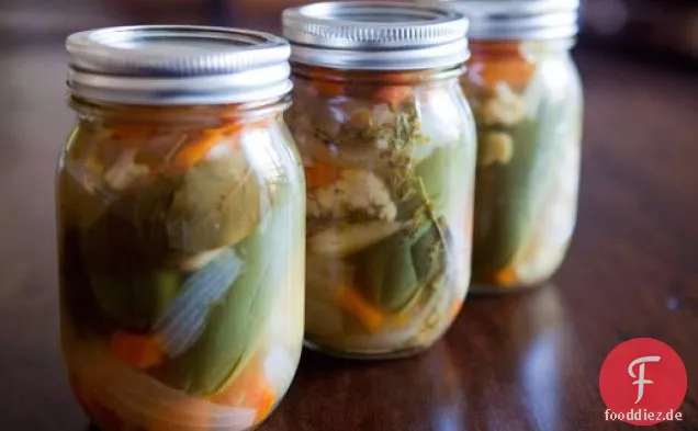 Eingelegte Jalapenos (Escabeche)
