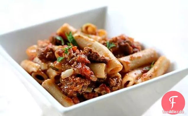 Penne Pasta mit Fleischsauce