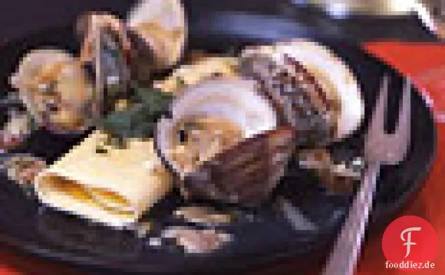 Kürbiscannelloni mit Muscheln und Salbeibutter