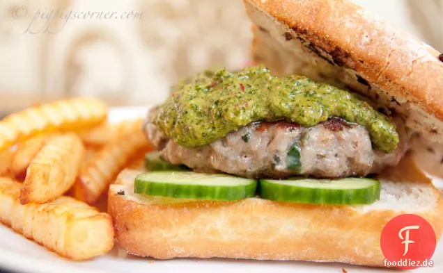 Koriander und Minze Pesto