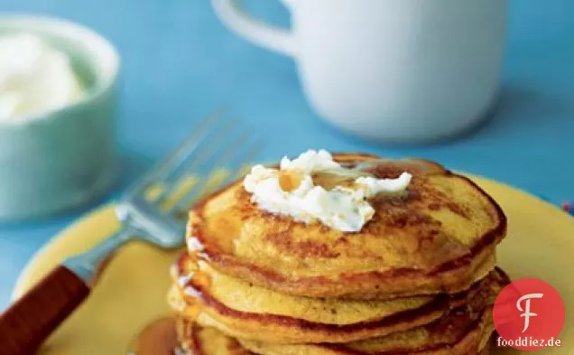 Kürbis-Ingwer-Pfannkuchen mit Ingwerbutter