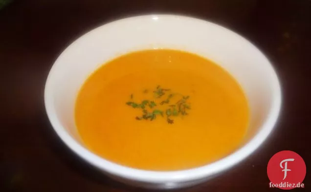 Rote Paprika Karottensuppe