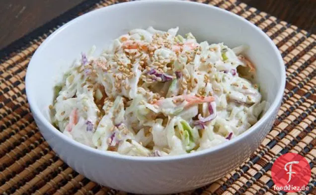 Sesam und Ingwer-Krautsalat