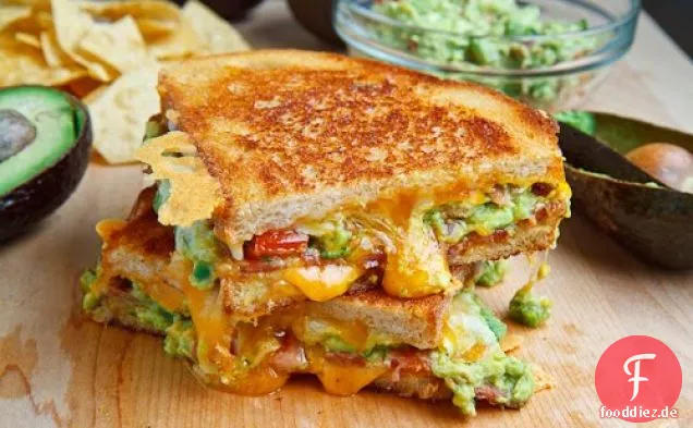 Speck-Guacamole Gegrilltes Käse-Sandwich