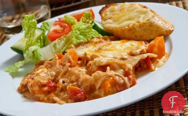 Hühnchen, gerösteter Butternut-Kürbis und Feta-Lasagne