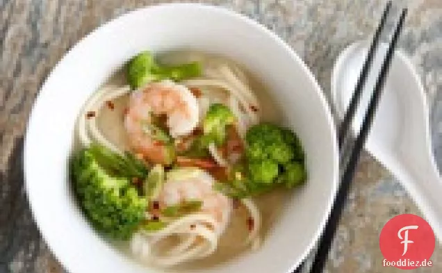 Miso-Suppe mit Garnelen und Brokkoli