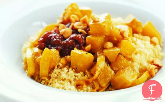 Butternut Squash mit Couscous und Chutney