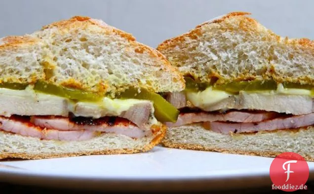 Schweinebraten und Peameal Bacon Sandwich