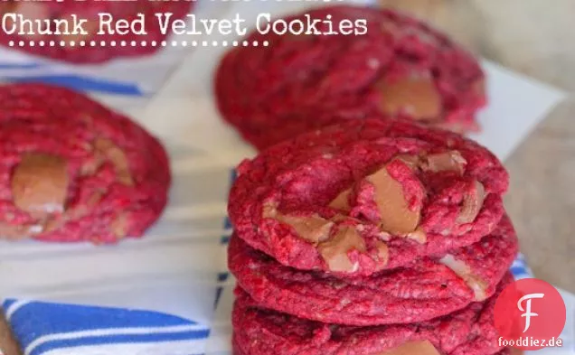 Malz-Ball und Schokolade Chunk Red Velvet Cookies
