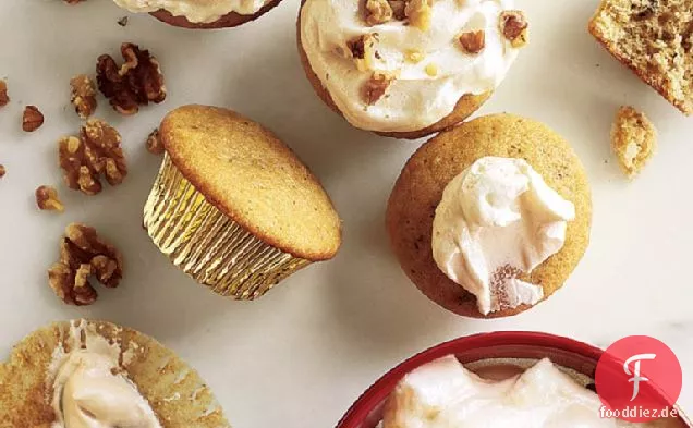Walnuss-Cupcakes mit Ahorn-Glasur